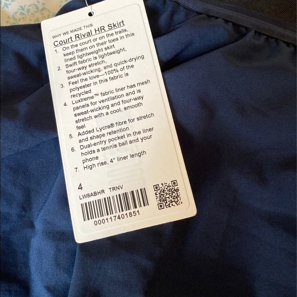 Court rival skirt NWT